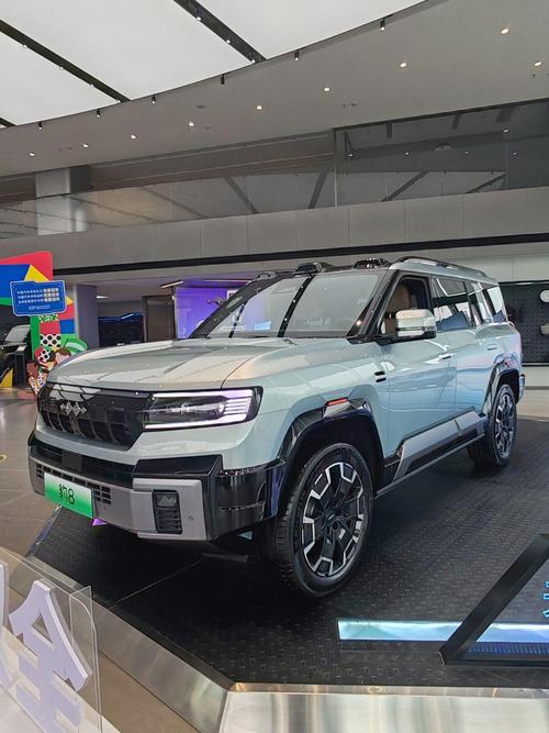 深圳339比亚迪方程豹硬派越野的爆款，英菲尼迪35周年与你共成长